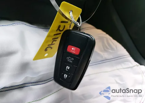 2021 Toyota Highlander Xle из США, поврежденный, VIN 5TDGZRBH4MS541695